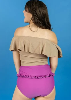 Kortni Jeane Ribbed Sand Brown | Ruffled Around Top RibbedSandBrown Sale