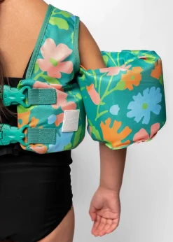 Kortni Jeane Splasher | Big Blooms BigBlooms Best