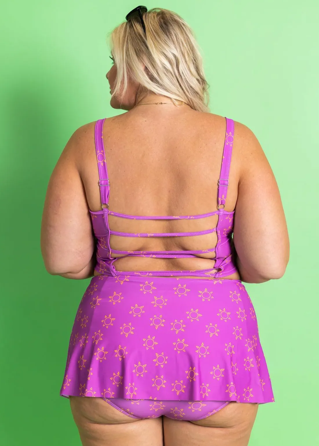 Kortni Jeane | Who Wears Short Skirts Suns Discount