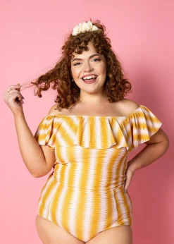 Kortni Jeane Vintage Triangles | Ruffled Around Top VintageTriangles New
